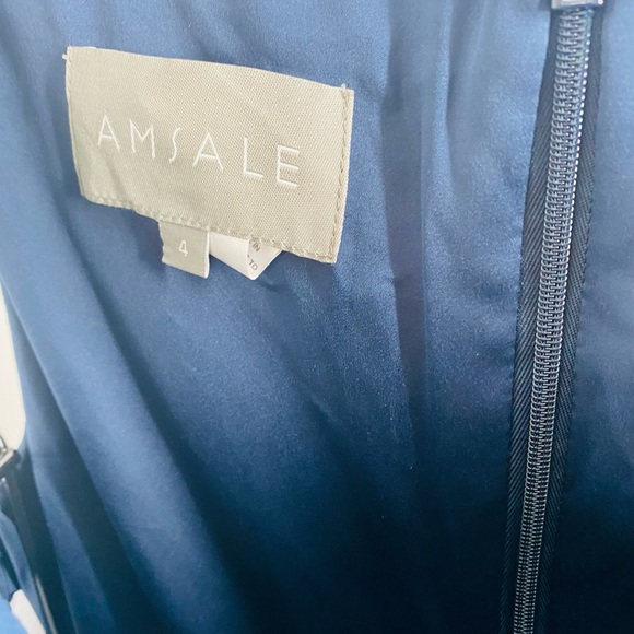 Amsale Designer navy blue chiffon gown - Picture 3 of 10